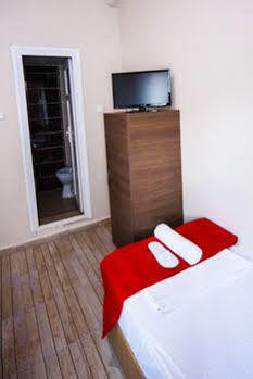 Cicek Palas Otel Esmirna Exterior foto